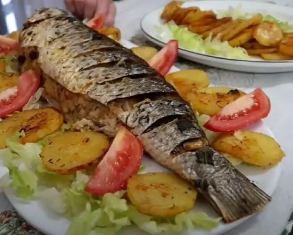 Peixe de forno recheado